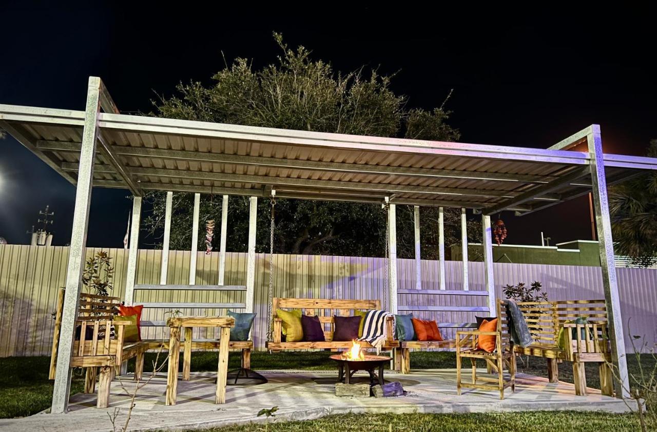 Island Suites Hobby Airport Houston Extérieur photo