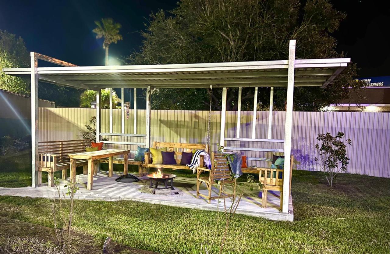 Island Suites Hobby Airport Houston Extérieur photo