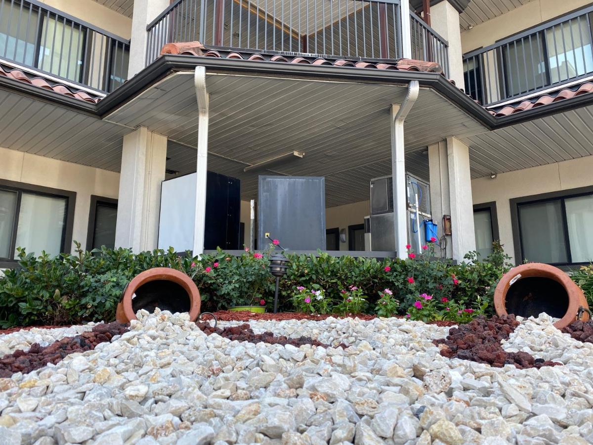 Island Suites Hobby Airport Houston Extérieur photo